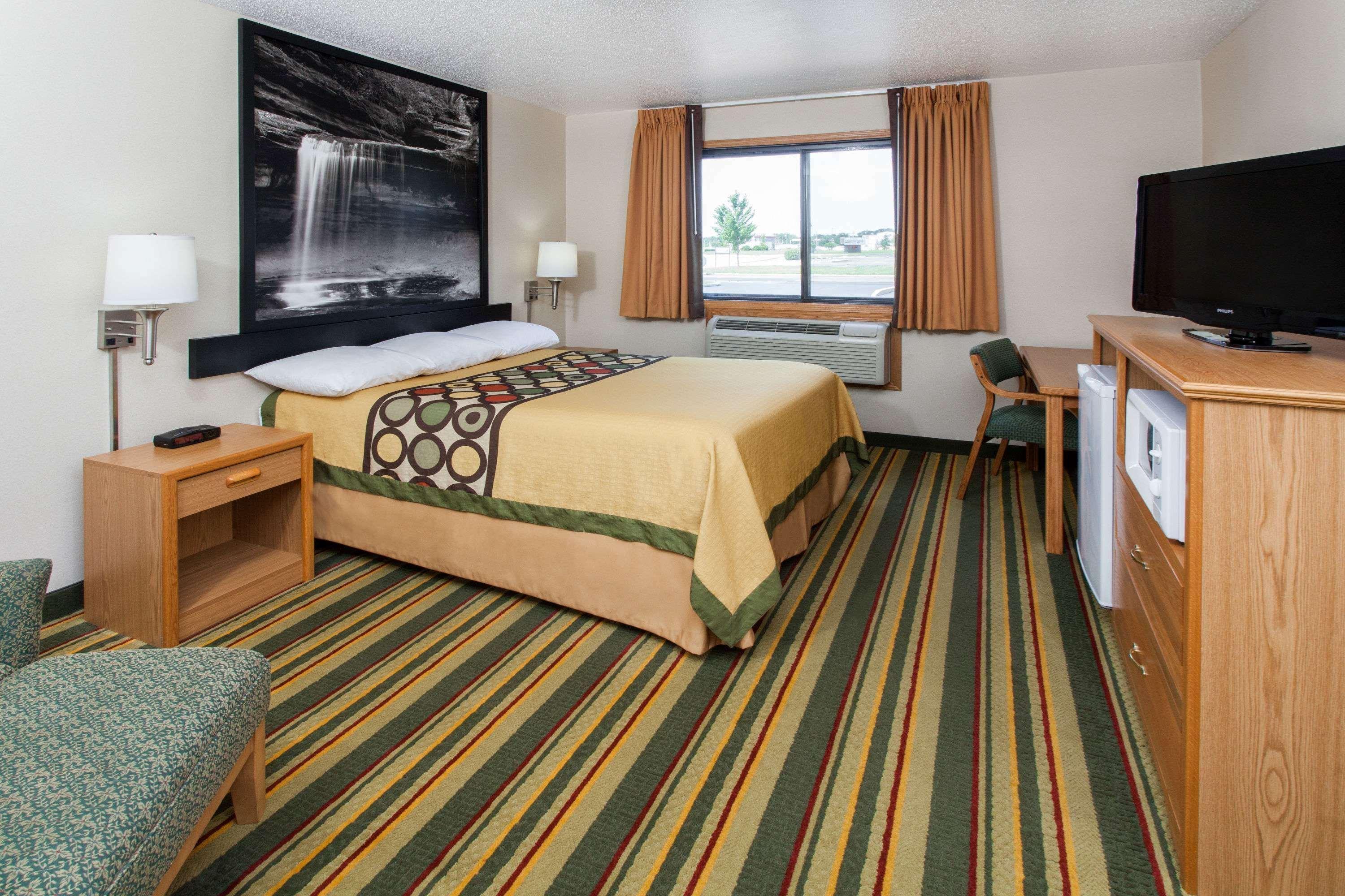 Hotel Super 8 By Wyndham Ottawa Starved Rock Exteriér fotografie